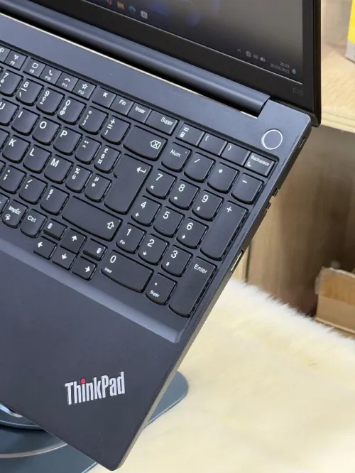 LENOVO THINKPAD E15 GEN 4 I5 1235U 16GO 256GO SSD NVME 