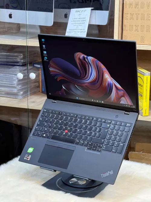 LENOVO THINKPAD P16s GEN 2 AMD RYZEN 7 PRO 7840U 32GO DDR5x 512GO SSD NVME AMD RADEON 780M 4GO GDDR6