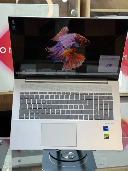 HP ENVY 17 CW0XXX I7 1355U 16GO 512GO SSD NVIDIA GEFORCE RTX3050 4GO GDDR6