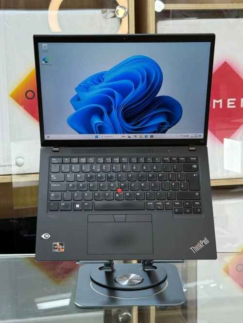 LENOVO THINKPAD T14 GEN 3 AMD RYZEN 7 PRO 6850U 16Go 256GO SSD NVME 