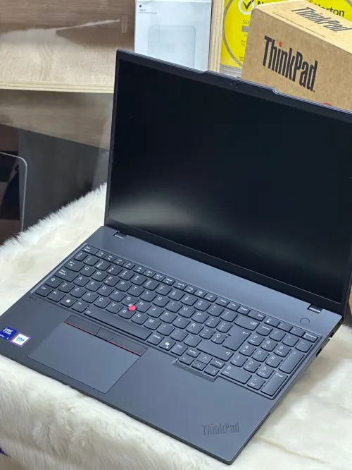LENOVO THINKPAD T16 GEN 3 INTEL ULTRA 5 125U 32GO DDR5X 512GO SSD NEUF SOUS EMBALLAGE 
