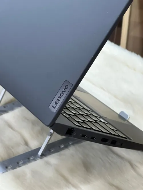 LENOVO THINKPAD P16s Gen 2 AMD RYZEN 7 7840U 64GO DDR5 1TO SSD AMD RADEON 780M NEUF SOUS EMBALLAGE 