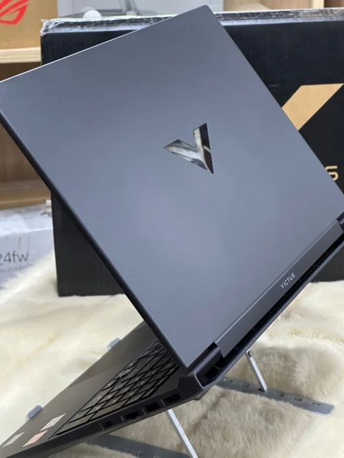 HP VICTUS 15 FB2063DX AMD RYZEN 5 7535HS 8GO 512GO SSD AMD RADEON RX6550M 4GO NEUF SOUS EMBALLAGE 