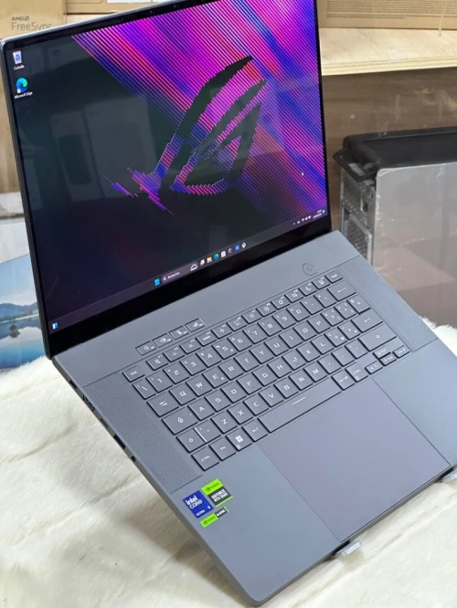 ASUS ROG ZEPHYRUS G16 GU605MV ULTRA 9 185H 16GO DDR5 1TO SSD NVIDIA GEFORCE RTX4060 8GO 3K OLED NEUF