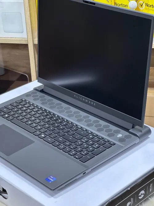 ALIENWARE M18 R2 I9 14900HX 32GO DDR5X 1TO SSD NVIDIA GEFORCE RTX4070 8GO GDDR6 NEUF SOUS EMBALLAGE 