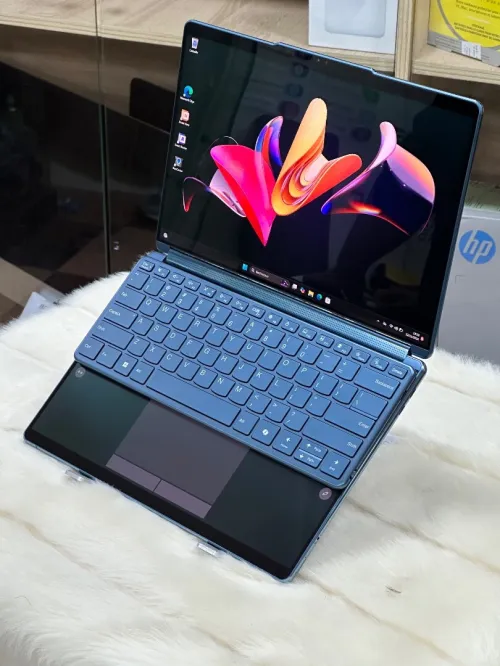 LENOVO YOGA BOOK 9 13IMU9 ULTRA 7 155U 32GO DDR5X 1TO SSD + STYLET + SOURIS 