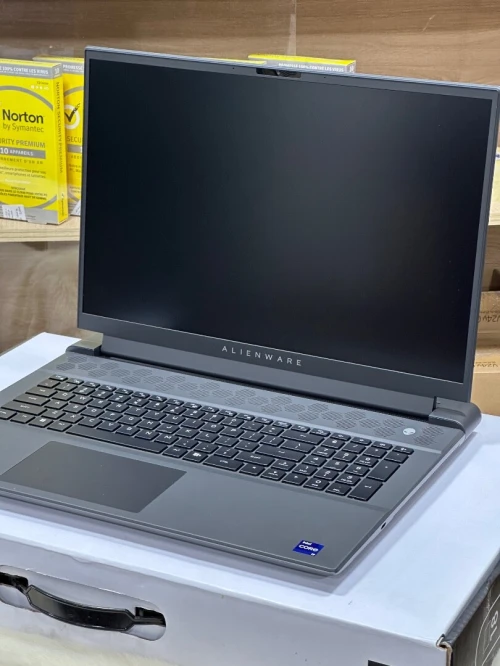 ALIENWARE M18 R2 I9 14900HX 32GO DDR5X 1TO SSD NVIDIA GEFORCE RTX4070 8GO GDDR6 NEUF SOUS EMBALLAGE 