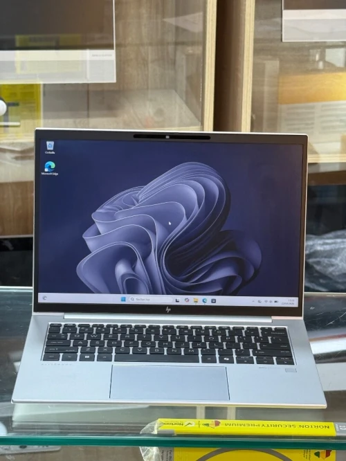 HP ELITEBOOK 845 G11 AMD RYZEN 7 PRO 8840U 32GO 1TO SSD NVME TACTILE