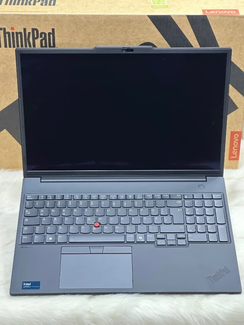 LENOVO THINKPAD P16s GEN 3 4K OLED INTEL CORE ULTRA 7 VPRO 165H 32GO 1TO SSD NVIDIA RTX500 4GO NEUF