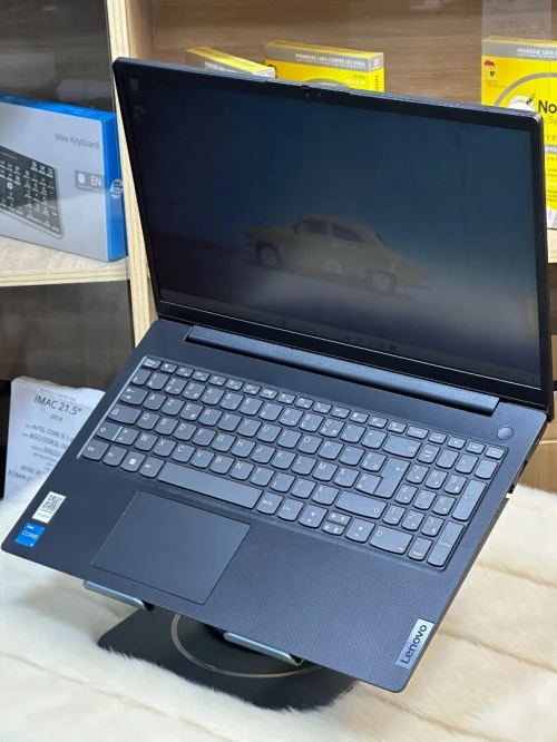 LENOVO V15 G3 IAP I3 1215U 8GO 256GO SSD 