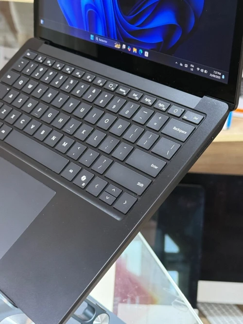 SURFACE LAPTOP 6 BLACK ULTRA 7 165H 16GO 512GO SSD NVME TACTILE 