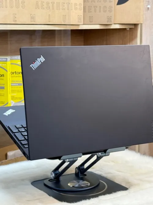 LENOVO THINKPAD P52s I7 8550U 16GO 256GO SSD NVIDIA QUADRO P500 2GO