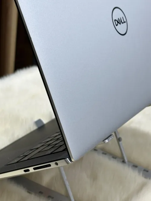 DELL XPS 9530 4K OLED I9 13900H 32GO 1TO SSD NVIDIA GEFORCE RTX4070 8GO GDDR6 4K OLED TACTILE 