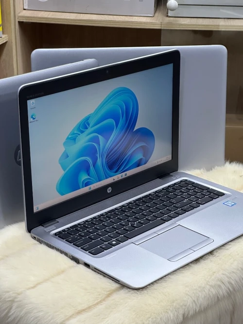 HP ELITEBOOK 850 G3 I5 VPRO 6300U 8GO 128GO SSD + 320GO HDD