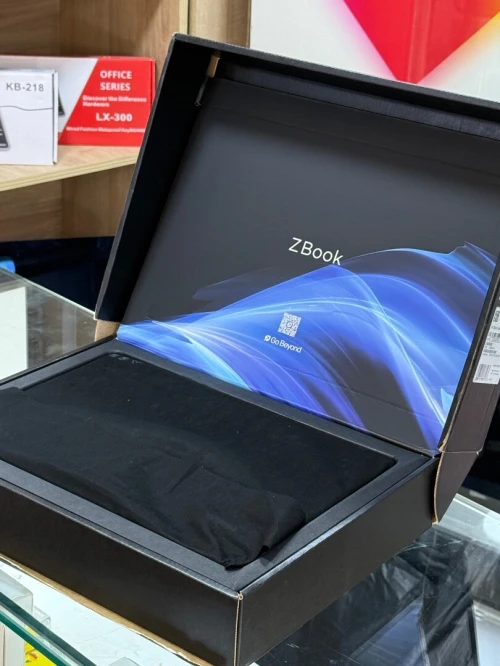 HP ZBOOK ULTRA G1a 14 AMD RYZEN AI MAX + PRO 395 128GO DDR6 8533MHZ 1TO SSD AMD RADEON 8060s NEUF 