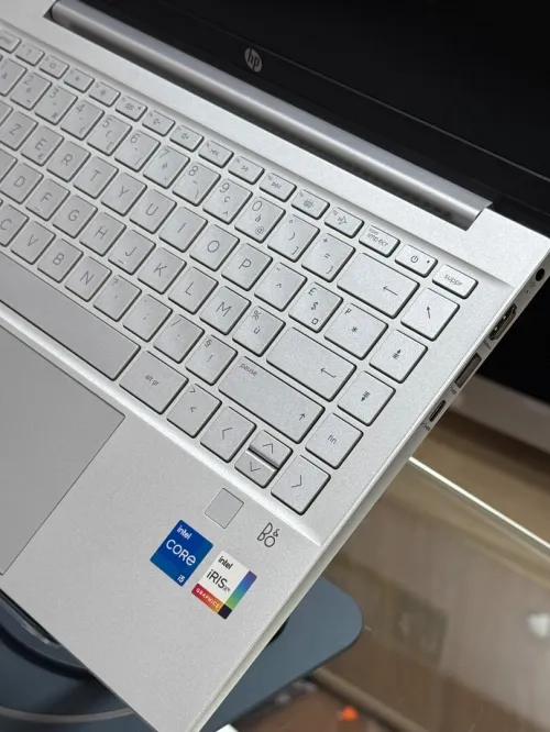 HP PAVILION 14 DV2XXX I5 1235U 8GO 256GO SSD NVME