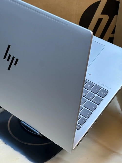 HP ELITEBOOK 655 G11 AMD RYZEN 3 7335U 8GO DDR5 256GO SSD NEUF SOUS EMBALLAGE 
