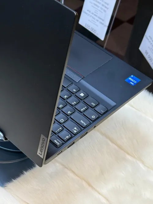 LENOVO THINKPAD E15 GEN 2 I5 1135G7 16GO 256GO SSD NVME 