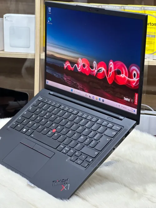 LENOVO THINKPAD X1 CARBON GEN 10 I7 EVO 1255U 16GO DDR5 512GO SSD NVME 