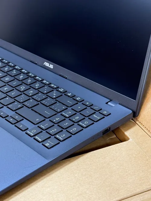 ASUS VIVOBOOK 16 M1607VA AMD RYZEN 5 AI 340 16GO 1TO SSD NEUF SOUS EMBALLAGE 
