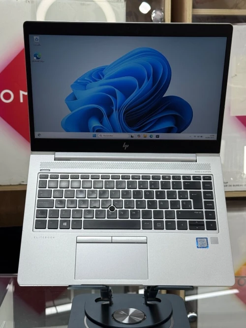 HP ELITEBOOK 840 G5 I5 8250u 8GO 256GO SSD NVME
