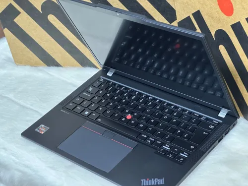 LENOVO THINKPAD X13 GEN 4 AMD RYZEN 5 PRO 7540U 16GO DDR5 256GO SSD NEUF SOUS EMBALLAGE 