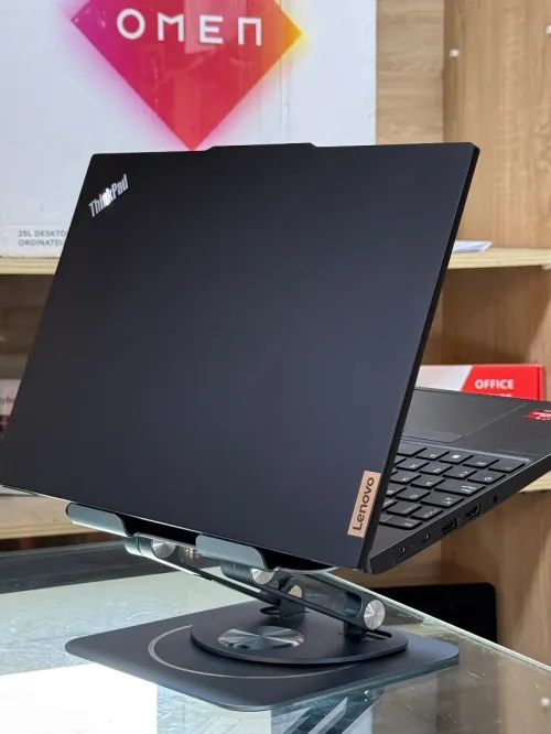 LENOVO THINKPAD E16 Gen 2 AMD RYZEN 5 7535Hs 16GO 256GO SSD NVME 