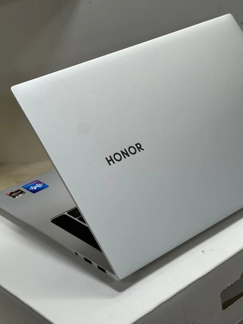 HONOR MAGICBOOK PRO HYLR-WFQ9 AMD RYZEN 5 4600H 16GO 512GO NEUF SOUS EMBALLAGE 