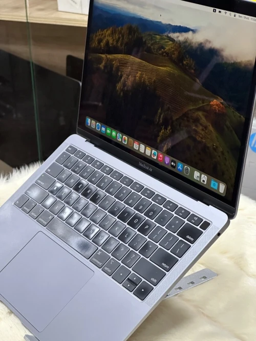 MACBOOK AIR RETINA 13.3 2018 I5 1.6GHZ 8GO 256GO SSD 