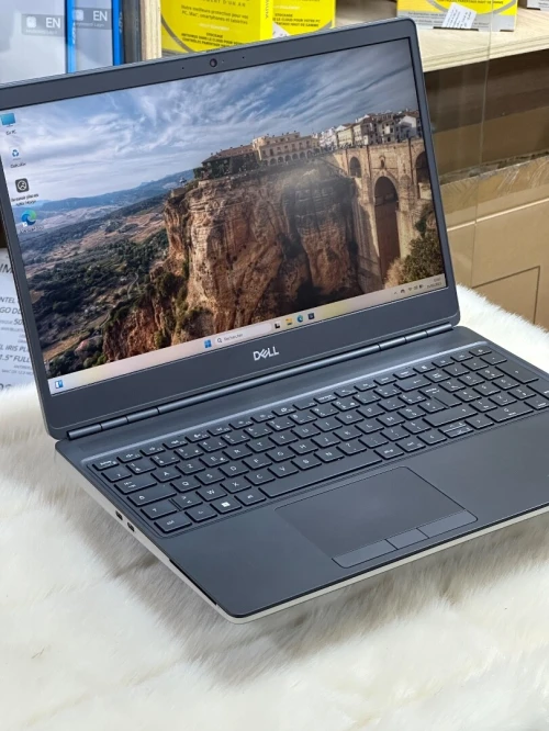 DELL PRECISION 7560 I7 VPRO 11850H 32GO 512GO SSD NVIDIA RTX A2000 4GO 