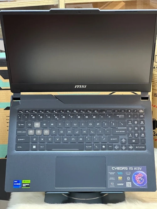 MSI CYBORG 15 B13VFK I7 13620H 16GO DDR5 512GO SSD NVIDIA GEFORCE RTX4060 8GO NEUF SOUS EMBALLAGE 