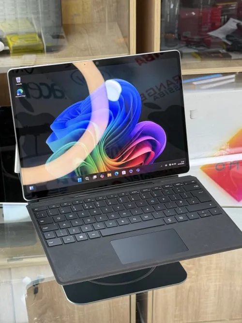 SURFACE PRO 11 SNAPDRAGON X ÉLITE X1e80100 16Go 512Go SSD + STYLET 