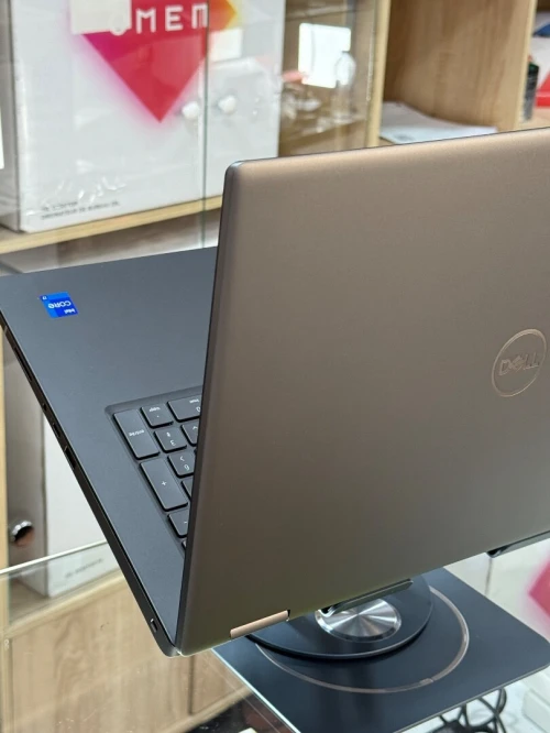 DELL PRECISION 7780 I7 13850HX 32GO DDR5 1TO SSD NVIDIA RTX3500 ada 12GO GDDR6 NEUF JAMAIS UTILISÉ 