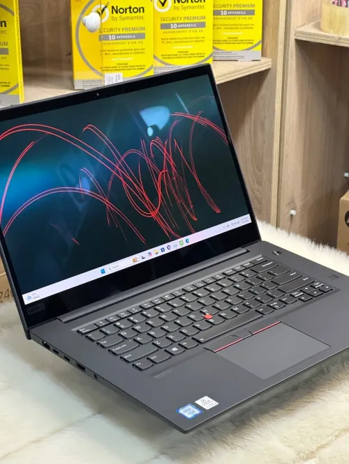 LENOVO THINKPAD CARBON P1 GEN 3 4K OLED INTEL XEON W-10855M 32GO 512GO SSD NVIDIA T2000 4GO 4K OLED 