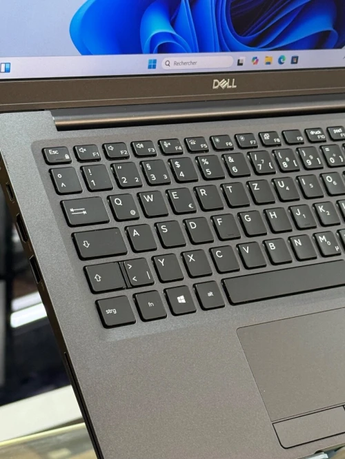 DELL LATITUDE CARBON 7400 I7 VPRO 8665U 8GO 256GO SSD NVME