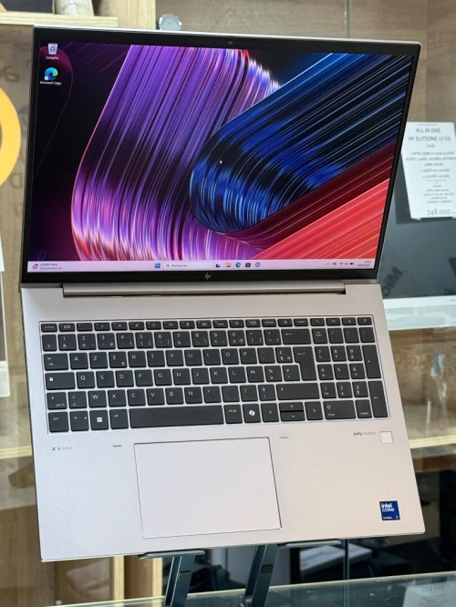 HP ZBOOK FIREFLY 16 G11 ULTRA 7 155H 32GO 1TO SSD NVIDIA RTX A500 4GO GDDR6