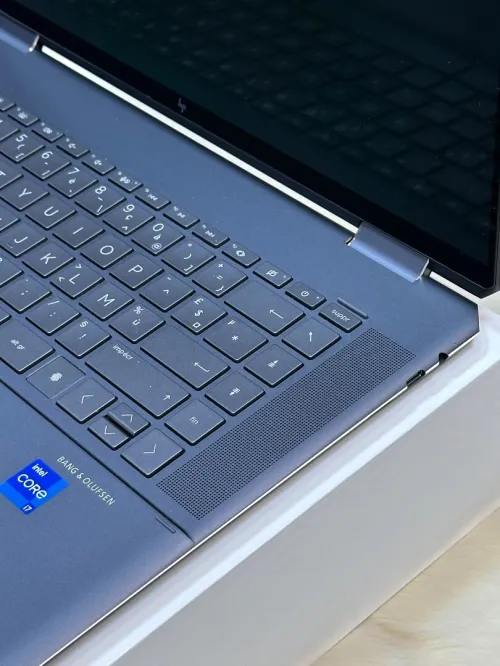 HP SPECTRE X360 16-F0XXX 4K OLED I7 11390H 32GO 1TO SSD NVIDIA RTX3050 4GO TACTILE NEUF SOUS EMBALLA