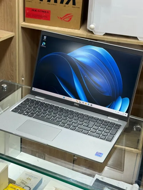 DELL PRECISION 3581 I9 13900H 64GO 1TO SSD NVME NVIDIA RTX2000 ada 8GO GDDR6