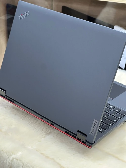LENOVO THINKPAD P16v I7 13700H 32GO 1TO SSD NVIDIA RTX A1000 6GO 