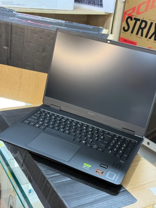 HP OMEN 16Z AP000 AMD RYZEN 9 8940HX 16GO 512GO SSD NVIDIA GEFORCE RTX5060 8GO NEUF SOUS EMBALLAGE