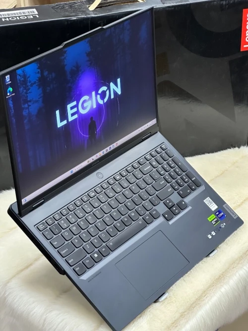 LENOVO LEGION 7 PRO 16IRX8 I9 13900HX 64GO DDR5 3TO SSD NVIDIA GEFORCE RTX4070 8GO NEUF SOUS EMBALLA
