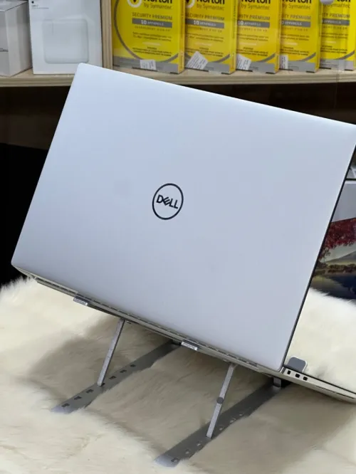 DELL XPS 9530 4K OLED I9 13900H 32GO 1TO SSD NVIDIA GEFORCE RTX4070 8GO GDDR6 4K OLED TACTILE 
