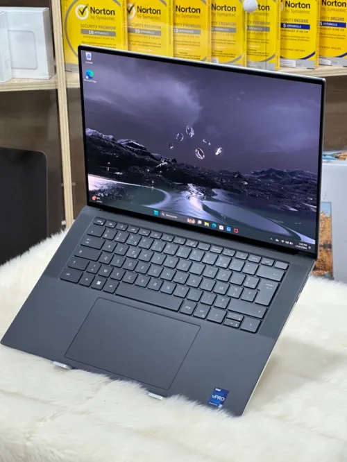 DELL XPS 15 9520 OLED 4K I7 13700H 16GO DDR5 1TO SSD NVIDIA GEFORCE RTX4060 8GO TACTILE NEUF 