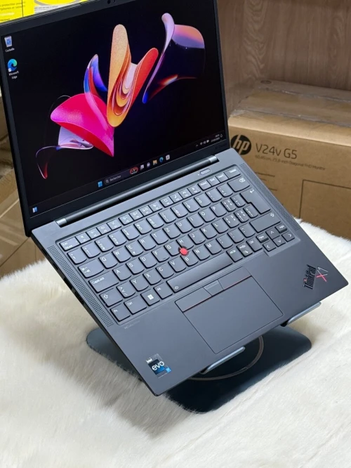 LENOVO THINKPAD X1 CARBON GEN 11 I7 EVO 1355U 16GO DDR5 512GO SSD 