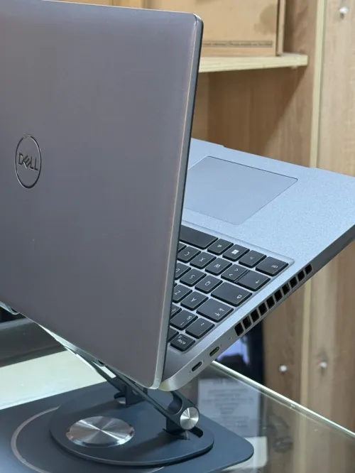 DELL PRECISION 3591 ULTRA 5 135H 32GO DDR5 512GO SSD NVIDIA RTX500 Ada 4GO GDDR6