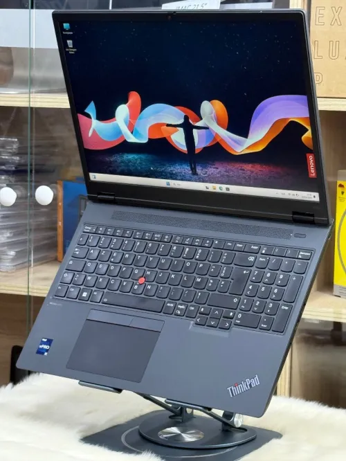 LENOVO THINKPAD P16v I7 VPRO 13800H 32GO 1TO SSD NVIDIA RTX2000 ada 8GO GDDR6