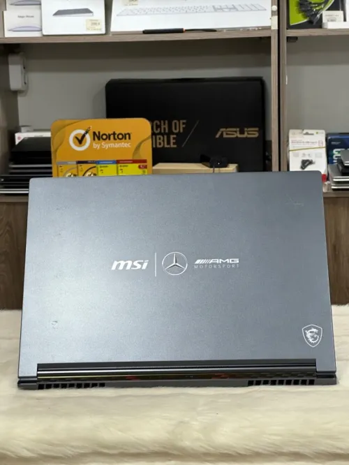 MSI STEALTH 16 MERCEDES AMG A13VG I9 13900H 32GO DDR5 1TO SSD NVIDIA GEFORCE RTX4070 8GO 4K OLED