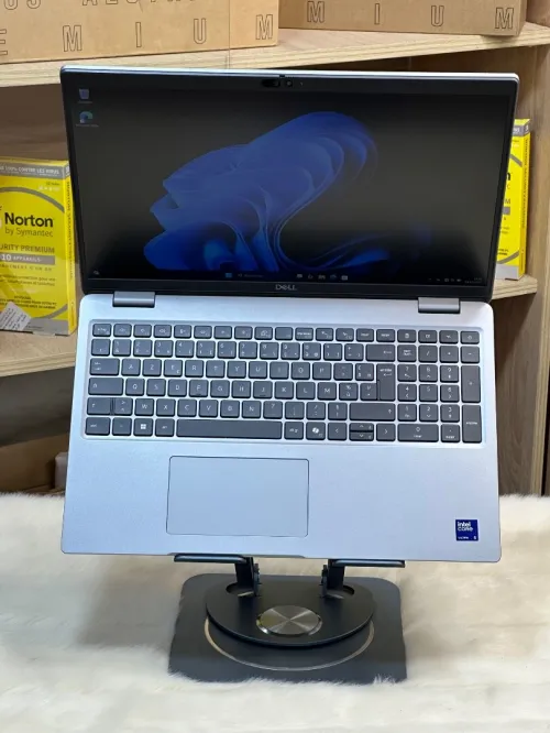 DELL LATITUDE 5550 INTEL CORE ULTRA 5 135U 16GO 256GO SSD 