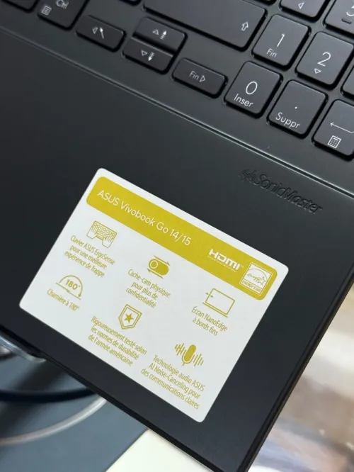 ASUS VIVOBOOK GO OLED 15 E1504FA AMD RYZEN 5 7520U 8GO 512GO SSD OLED