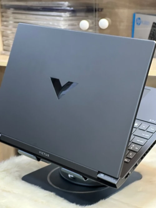 HP VICTUS GAMING 16 S1023DX AMD RYZEN 7 8845HS 16GO DDR5 512GO SSD NVIDIA GEFORCE RTX4070 8GO NEUF 